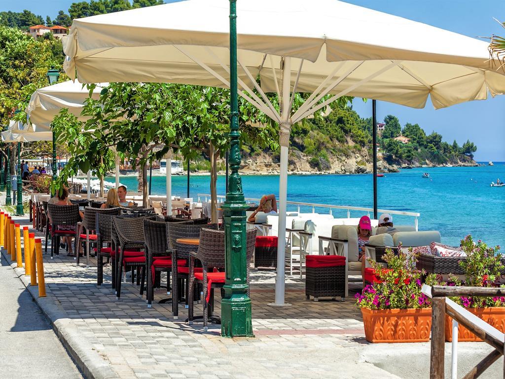 Xenios Dolphin Beach Hotel Посиди Экстерьер фото