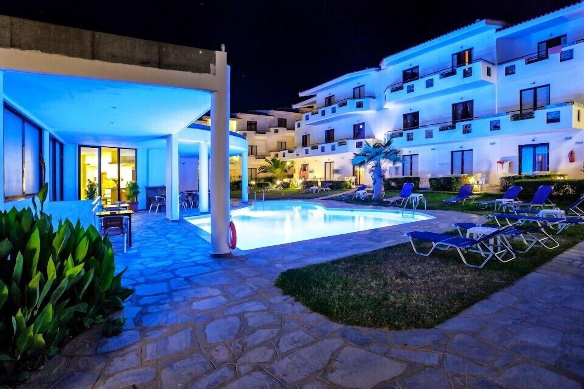 Xenios Dolphin Beach Hotel Посиди Экстерьер фото