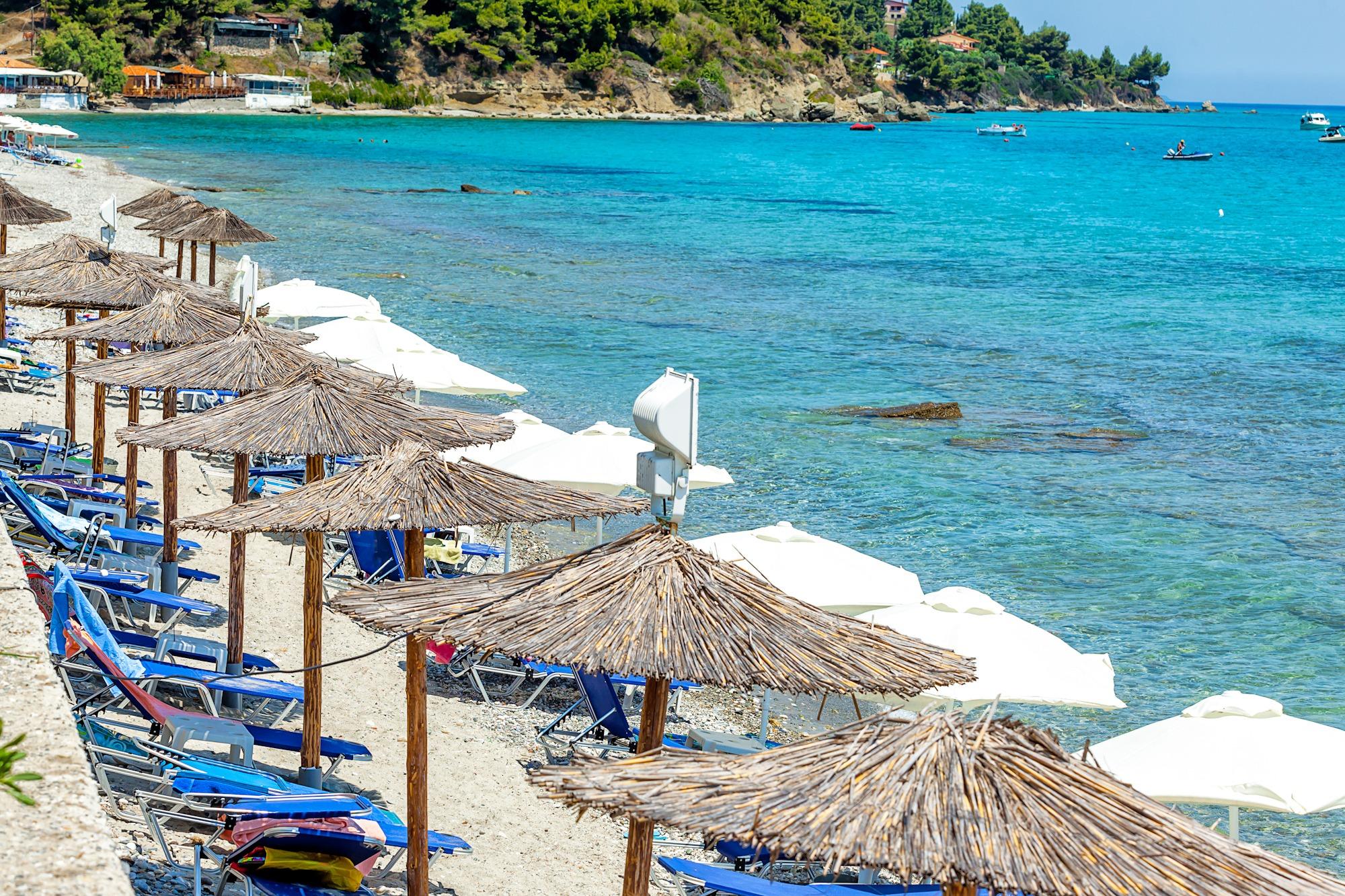 Xenios Dolphin Beach Hotel Посиди Экстерьер фото