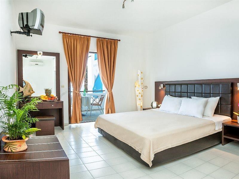 Xenios Dolphin Beach Hotel Посиди Экстерьер фото