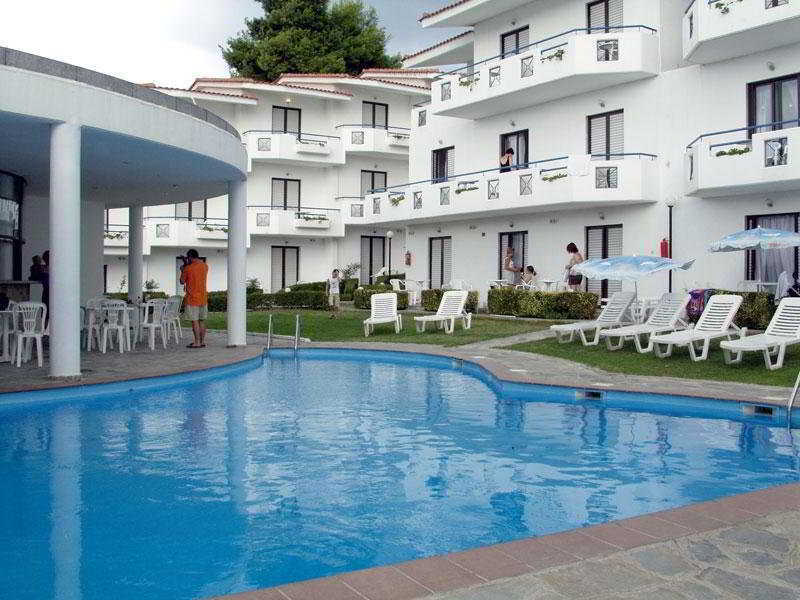 Xenios Dolphin Beach Hotel Посиди Экстерьер фото